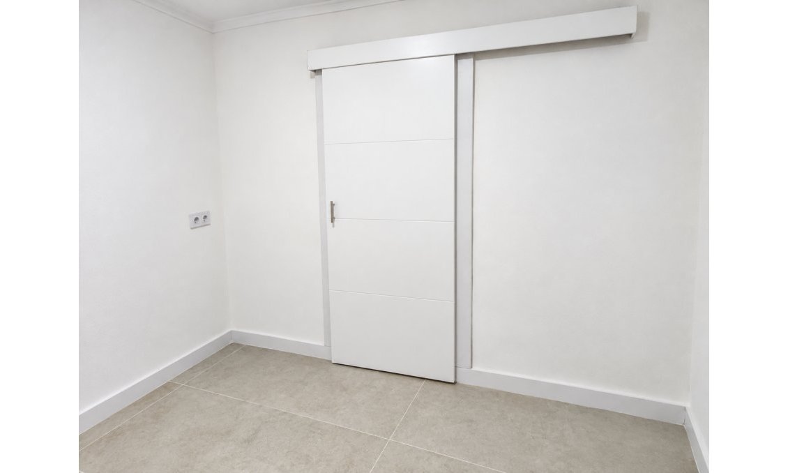 Segunda mano - Bungalow -
Torrevieja - Costa Blanca