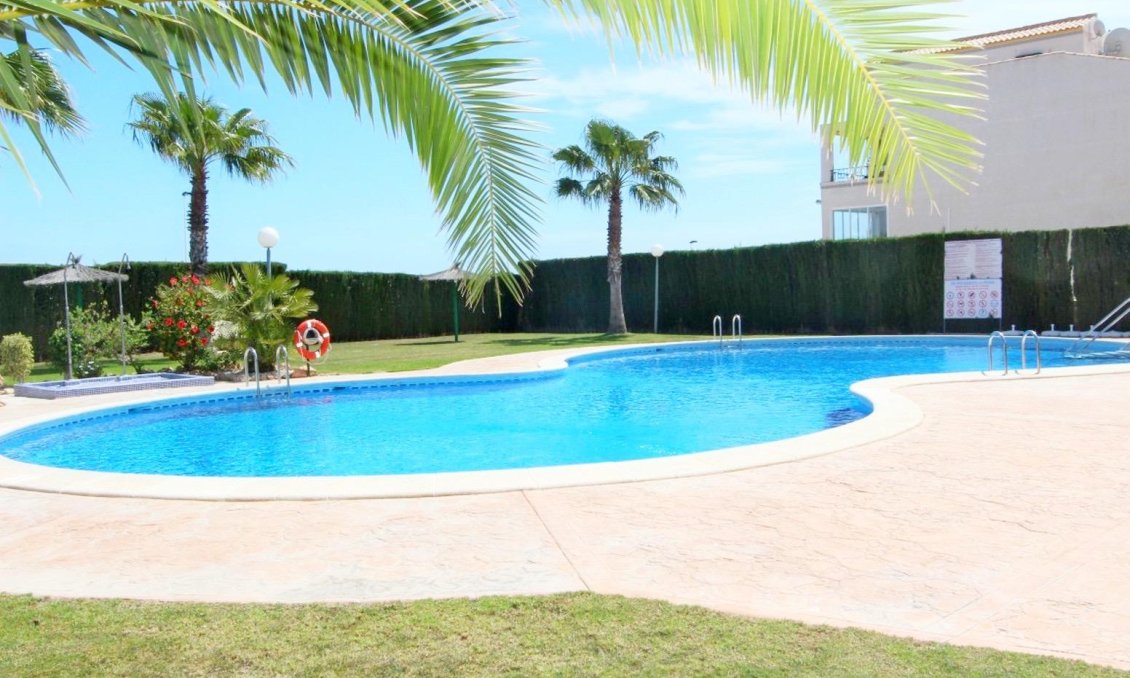 Segunda mano - Apartamento -
Orihuela - Los Balcones Y Los Altos