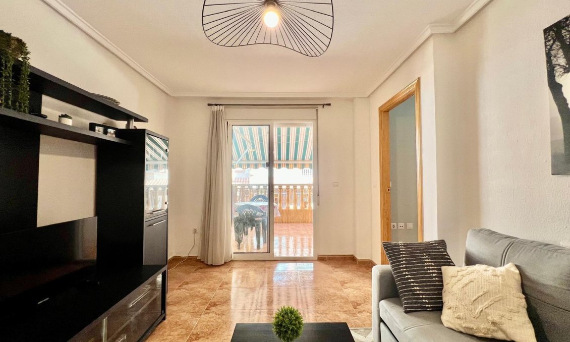 Segunda mano - Apartamento -
Torrevieja - PARQUE DE LAS NACIONES