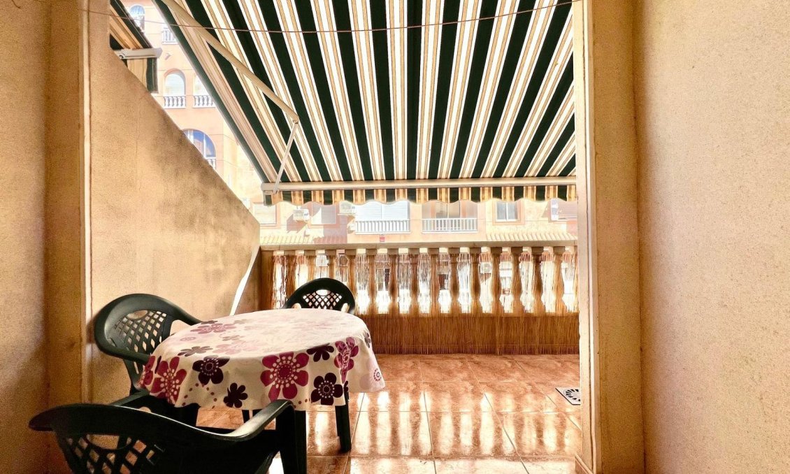 Segunda mano - Apartamento -
Torrevieja - PARQUE DE LAS NACIONES