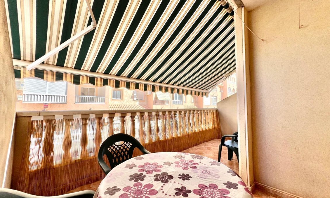 Segunda mano - Apartamento -
Torrevieja - PARQUE DE LAS NACIONES