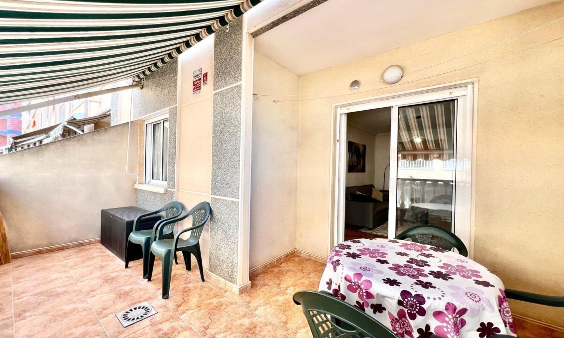 Segunda mano - Apartamento -
Torrevieja - PARQUE DE LAS NACIONES