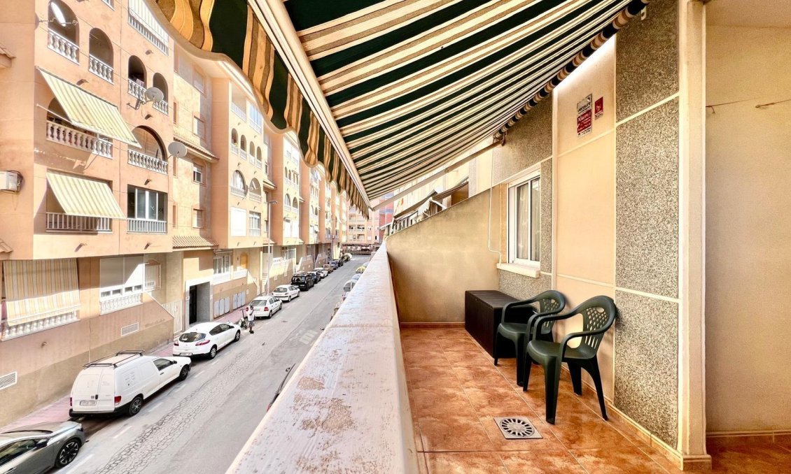 Segunda mano - Apartamento -
Torrevieja - PARQUE DE LAS NACIONES
