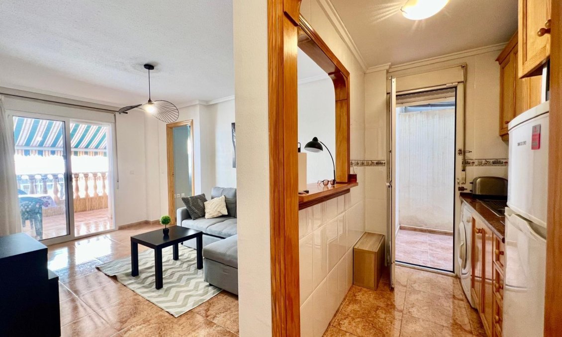 Segunda mano - Apartamento -
Torrevieja - PARQUE DE LAS NACIONES