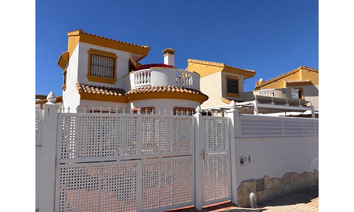 Wiederverkauf - Villa -
Guardamar del Segura - Costa Blanca