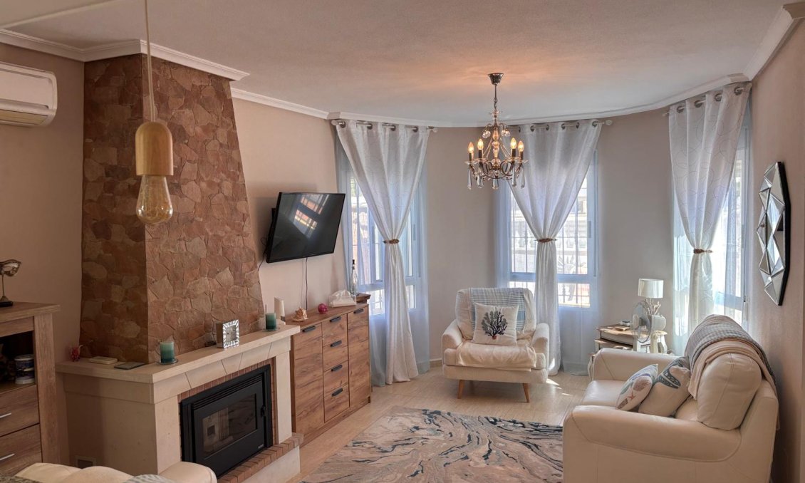 Wiederverkauf - Villa -
Guardamar del Segura - Costa Blanca