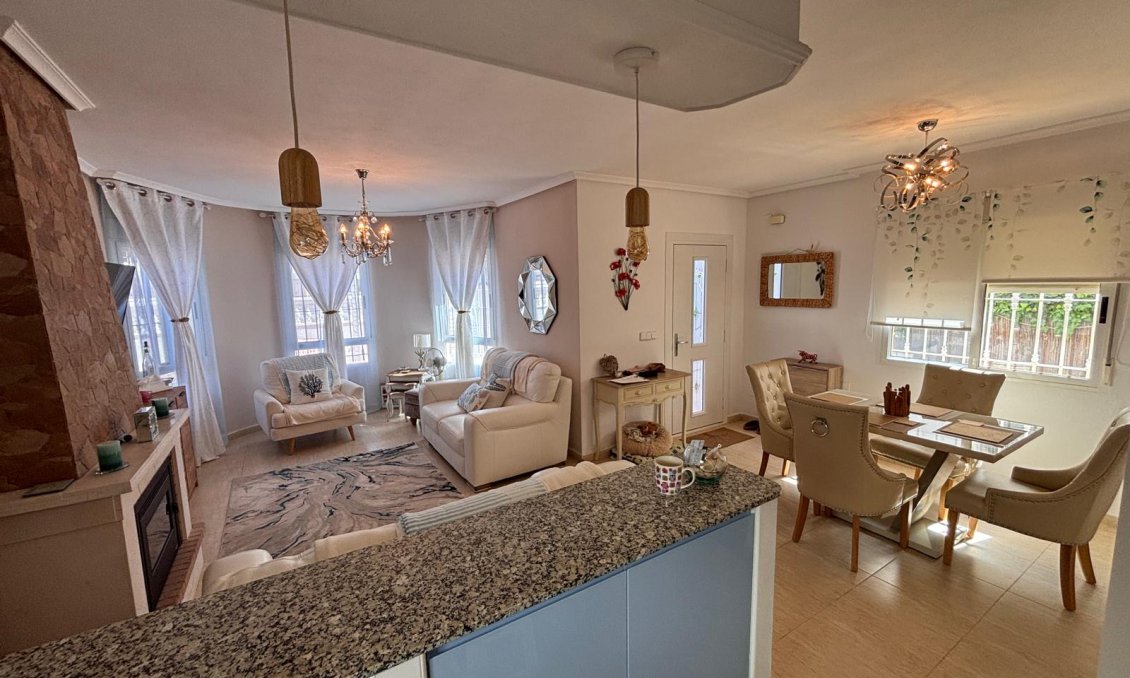 Wiederverkauf - Villa -
Guardamar del Segura - Costa Blanca