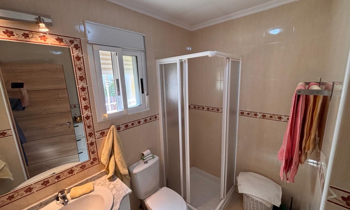 Wiederverkauf - Villa -
Guardamar del Segura - Costa Blanca