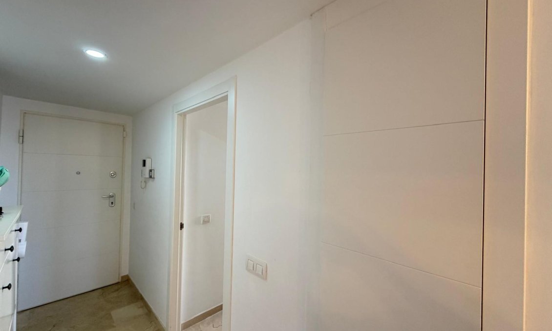Segunda mano - Apartamento -
Torrevieja - Punta Prima