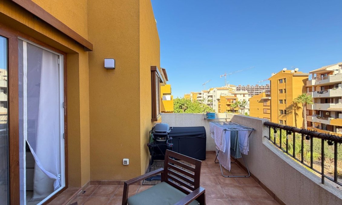Segunda mano - Apartamento -
Torrevieja - Punta Prima