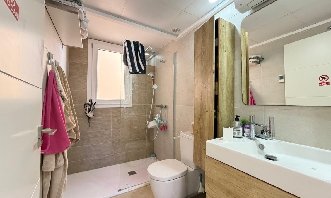 Segunda mano - Apartamento -
Torrevieja - Punta Prima