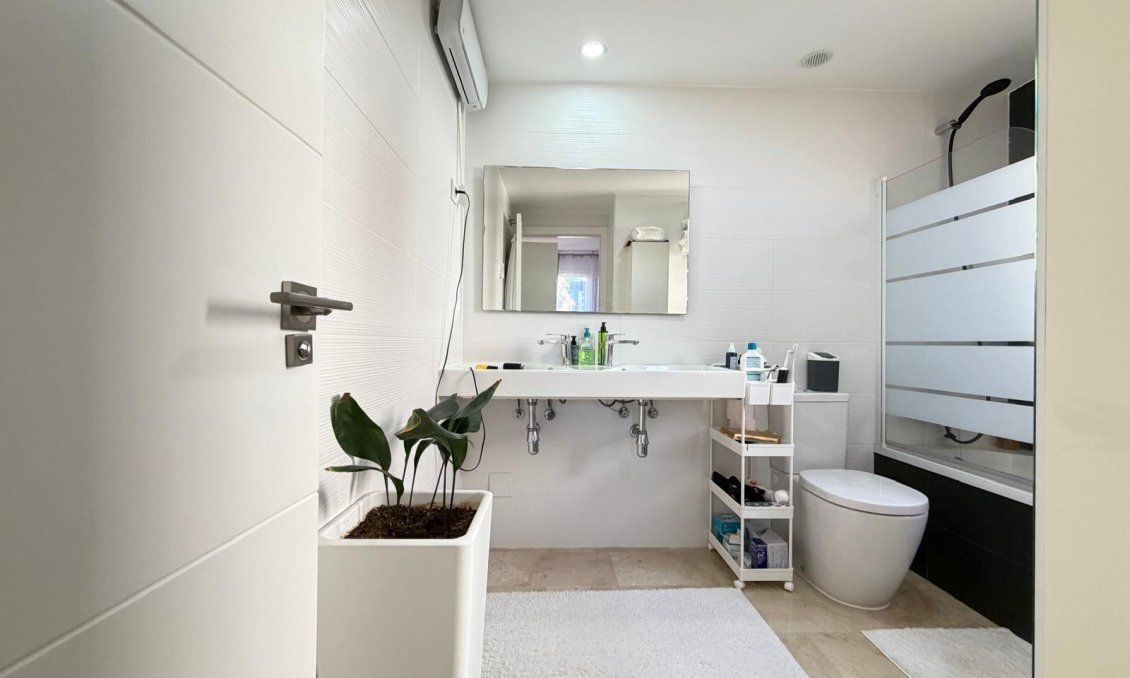 Segunda mano - Apartamento -
Torrevieja - Punta Prima