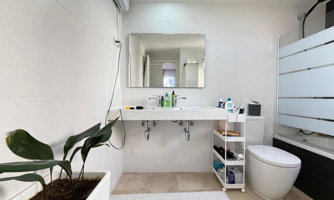 Segunda mano - Apartamento -
Torrevieja - Punta Prima