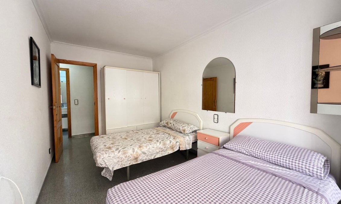 Segunda mano - Apartamento -
Torrevieja - Playa del Cura