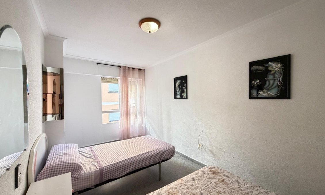 Segunda mano - Apartamento -
Torrevieja - Playa del Cura