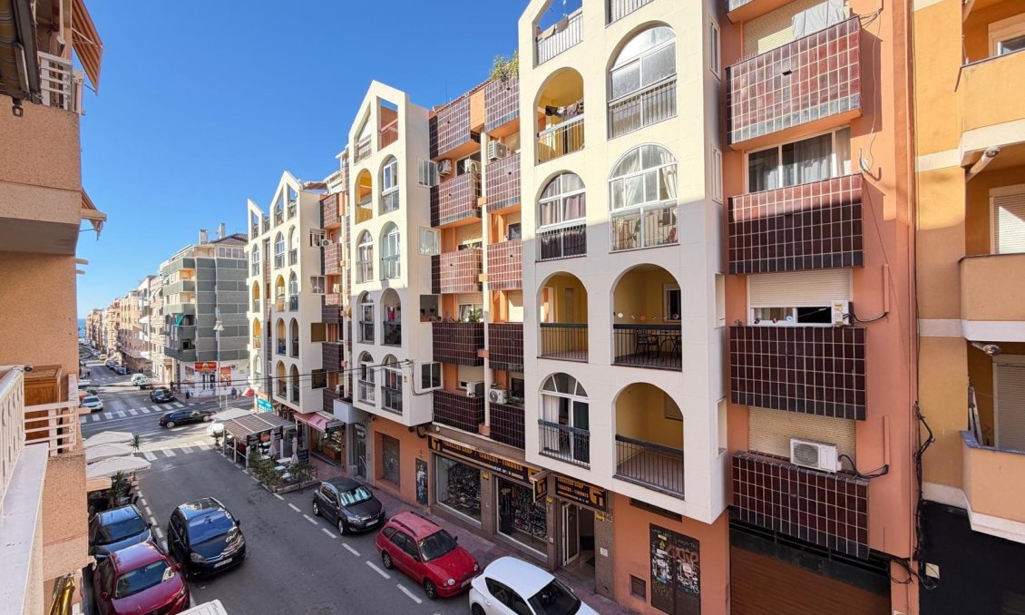 Segunda mano - Apartamento -
Torrevieja - Playa del Cura