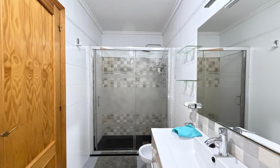 Segunda mano - Apartamento -
Torrevieja - Playa del Cura
