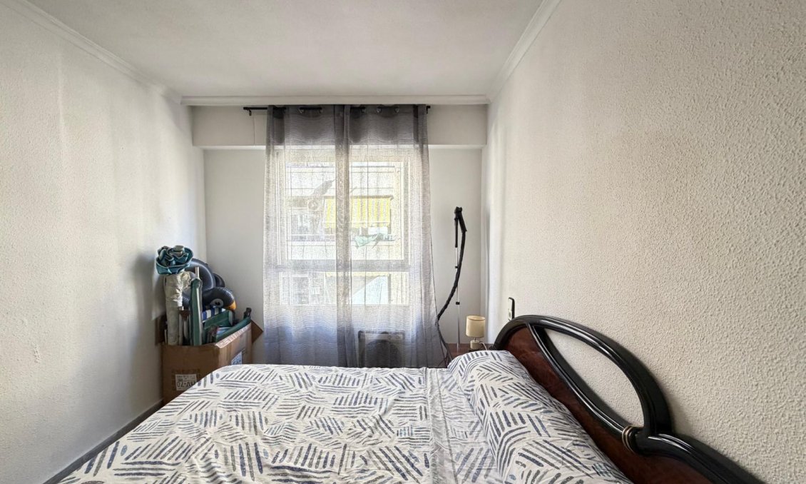 Segunda mano - Apartamento -
Torrevieja - Playa del Cura