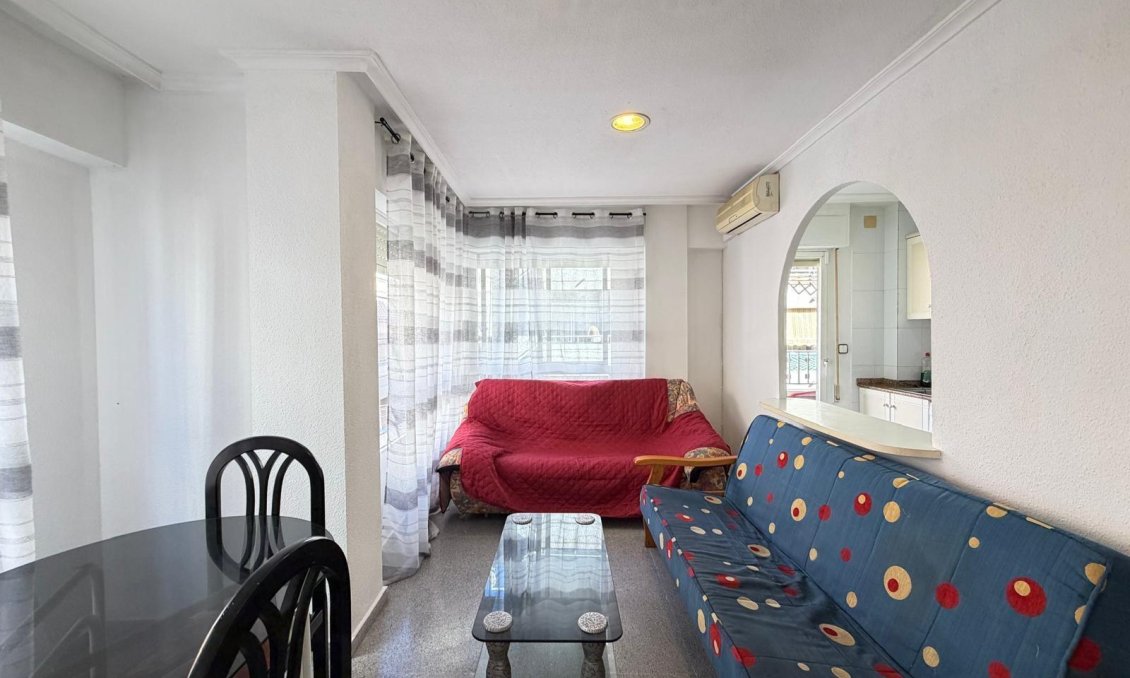 Segunda mano - Apartamento -
Torrevieja - Playa del Cura