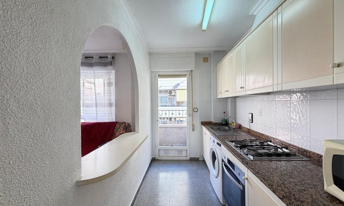 Segunda mano - Apartamento -
Torrevieja - Playa del Cura