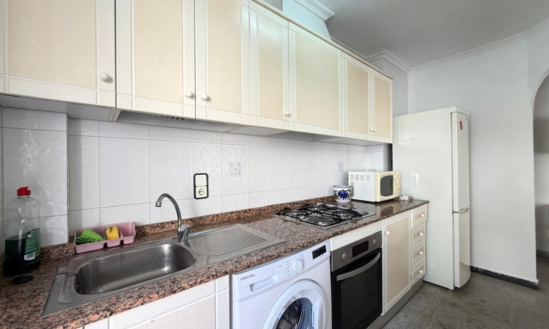 Segunda mano - Apartamento -
Torrevieja - Playa del Cura