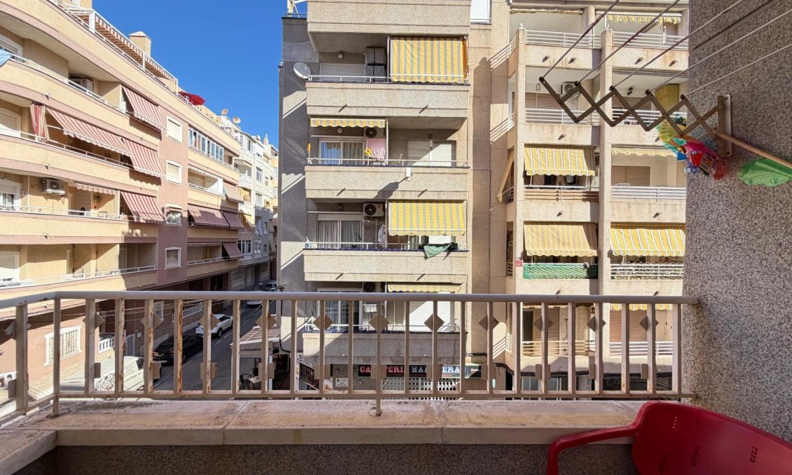 Segunda mano - Apartamento -
Torrevieja - Playa del Cura