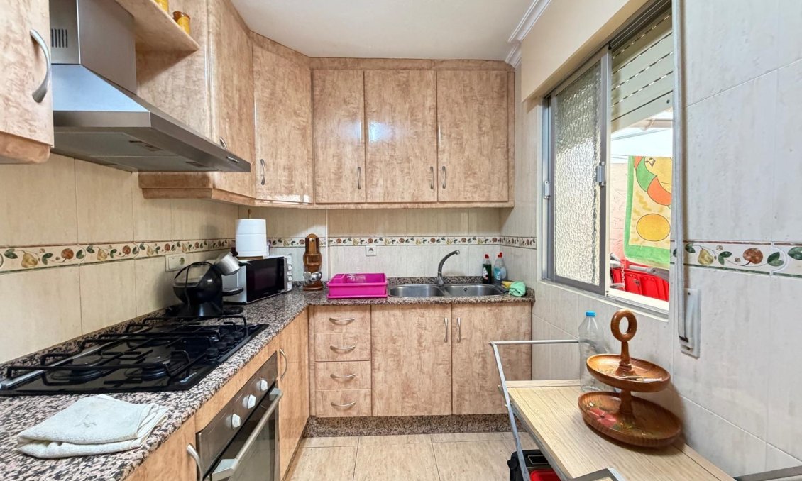 Revânzare - Apartament -
Torrevieja - Las Piscinas Naturales