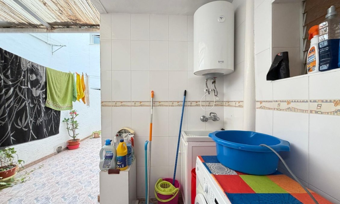 Revânzare - Apartament -
Torrevieja - Las Piscinas Naturales