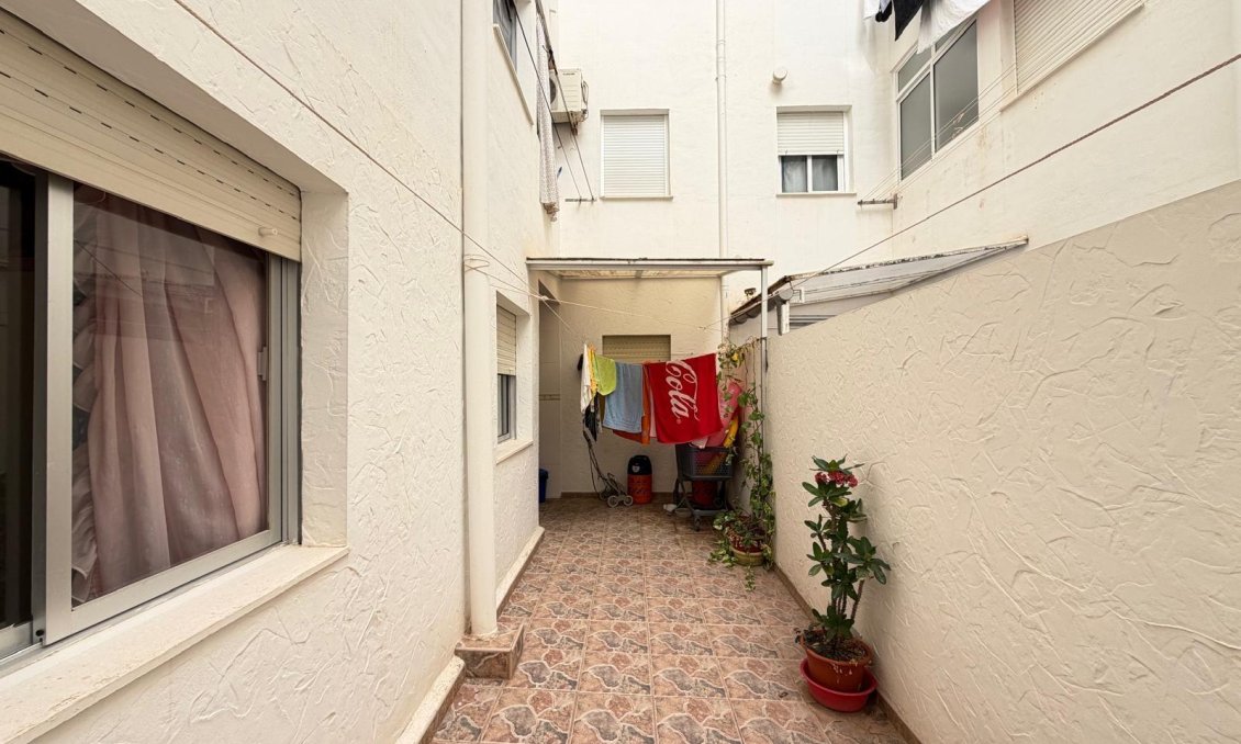 Revânzare - Apartament -
Torrevieja - Las Piscinas Naturales