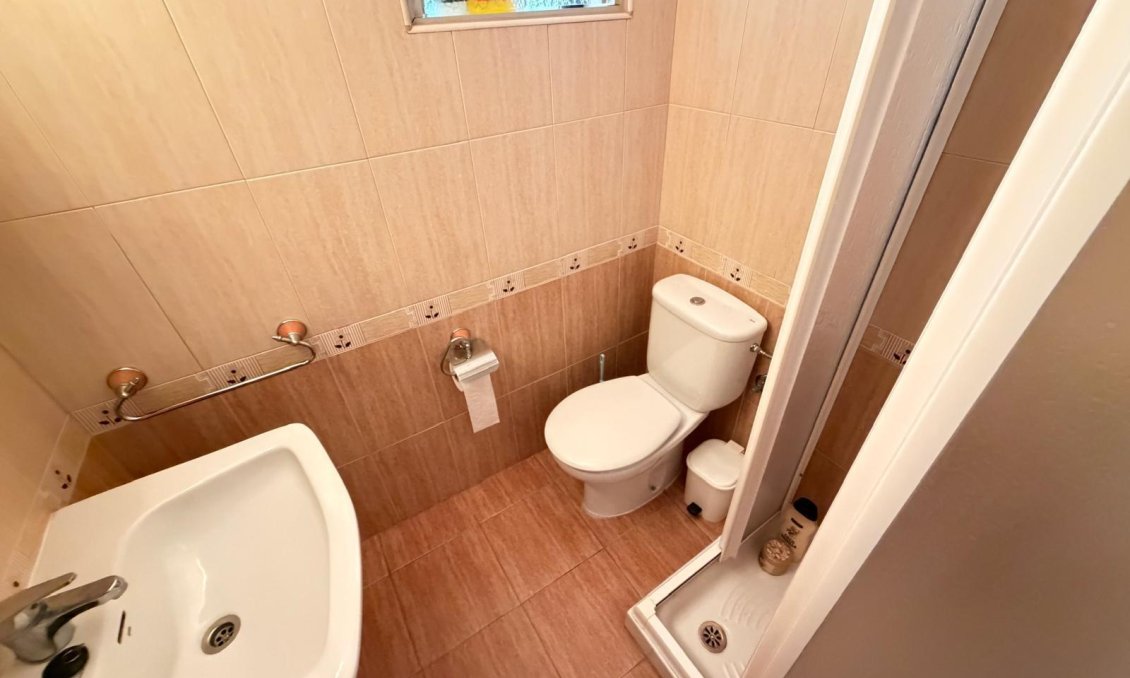 Revânzare - Apartament -
Torrevieja - Las Piscinas Naturales
