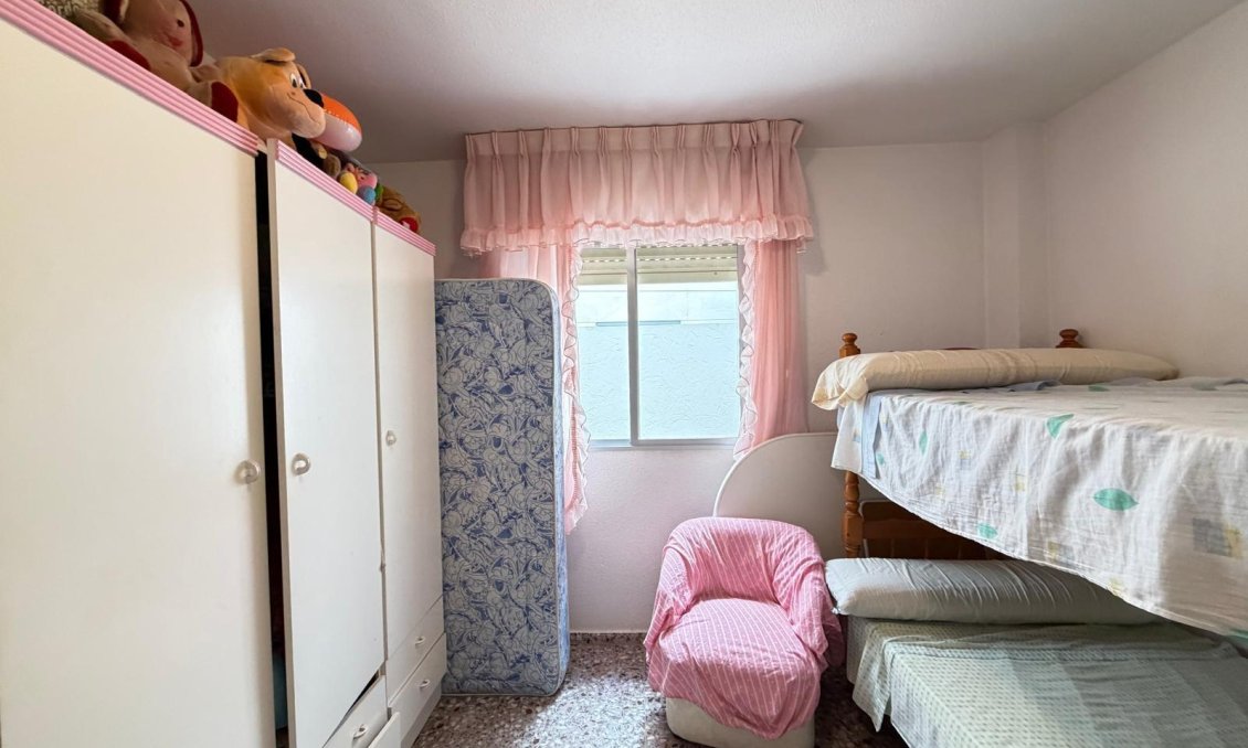 Revânzare - Apartament -
Torrevieja - Las Piscinas Naturales
