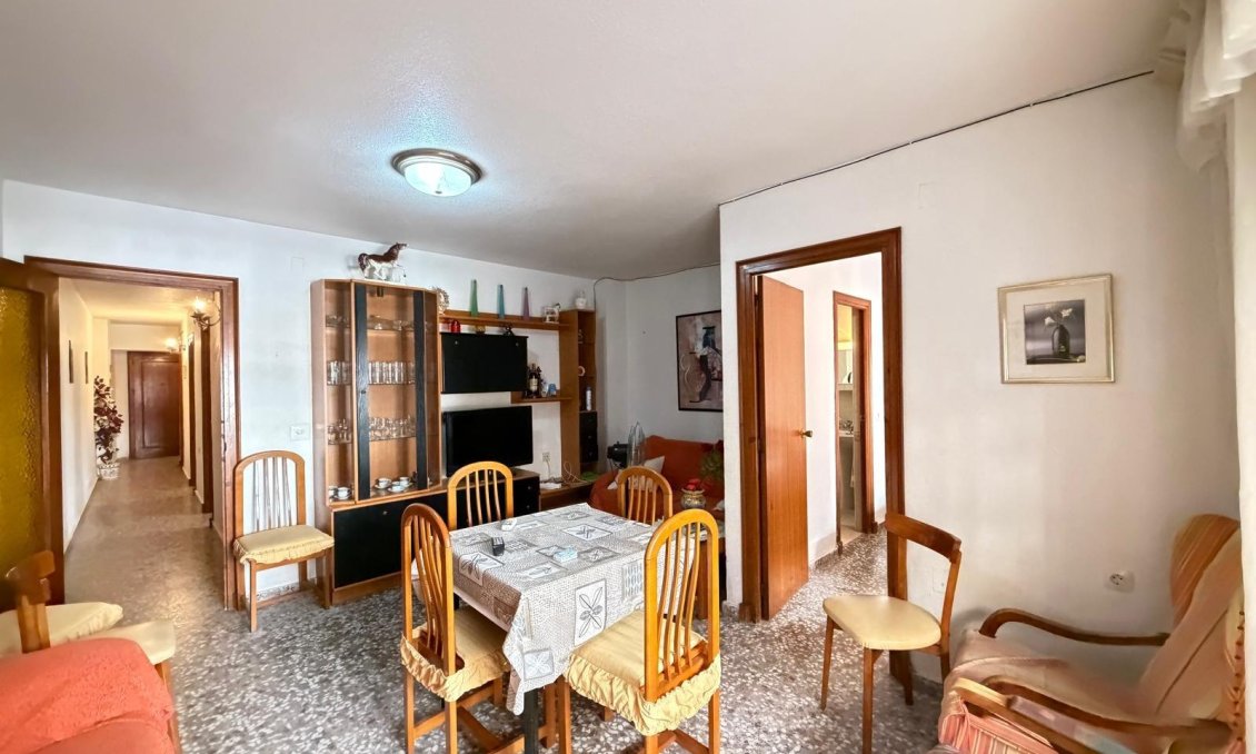 Revânzare - Apartament -
Torrevieja - Las Piscinas Naturales