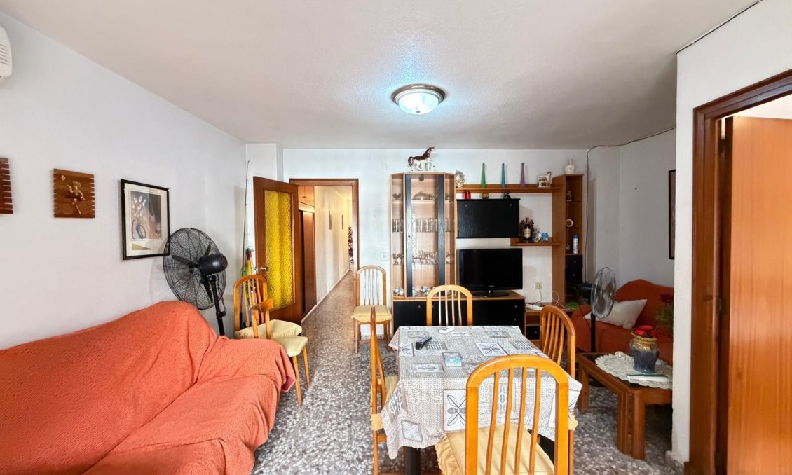 Revânzare - Apartament -
Torrevieja - Las Piscinas Naturales