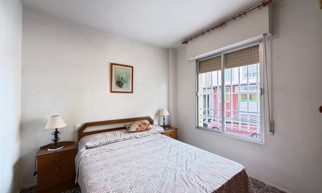 Revânzare - Apartament -
Torrevieja - Las Piscinas Naturales