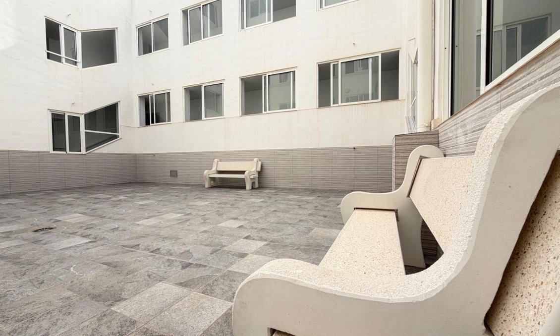 Revânzare - Apartament -
Torrevieja - Las Piscinas Naturales
