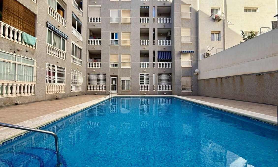 Segunda mano - Apartamento -
Torrevieja - Playa de los Locos