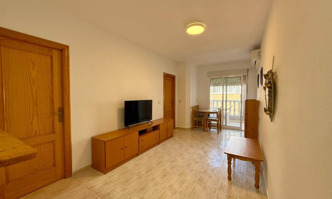 Segunda mano - Apartamento -
Torrevieja - Playa de los Locos