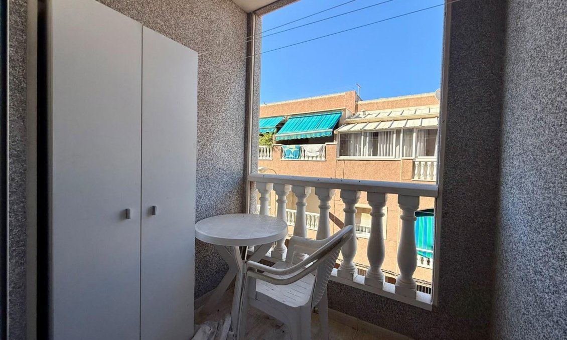 Segunda mano - Apartamento -
Torrevieja - Playa de los Locos
