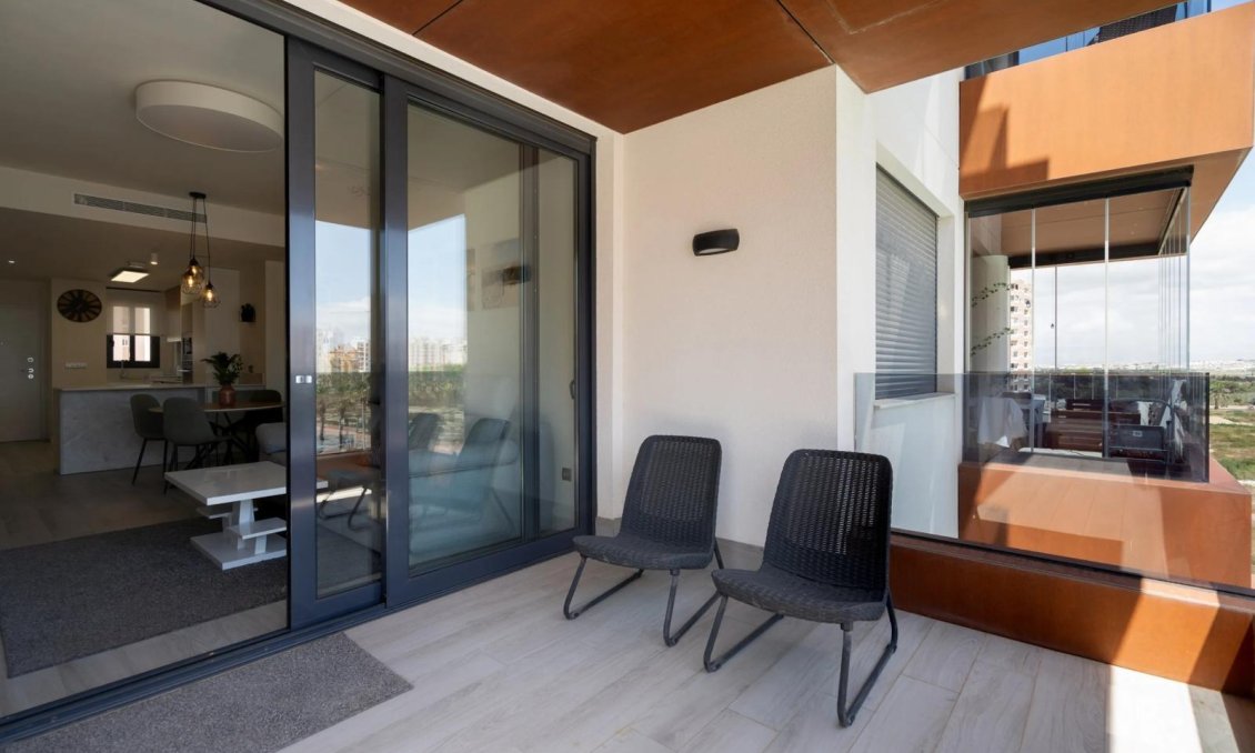 Segunda mano - Apartamento -
Guardamar del Segura - Puerto Deportivo