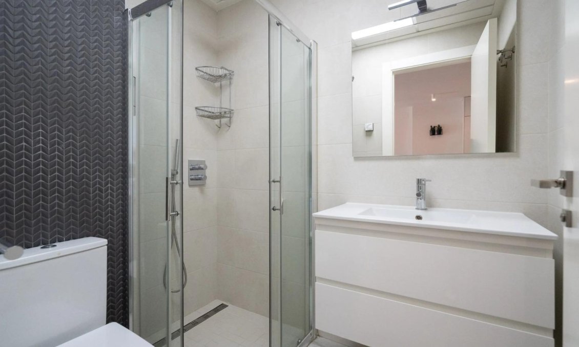 Segunda mano - Apartamento -
Guardamar del Segura - Puerto Deportivo