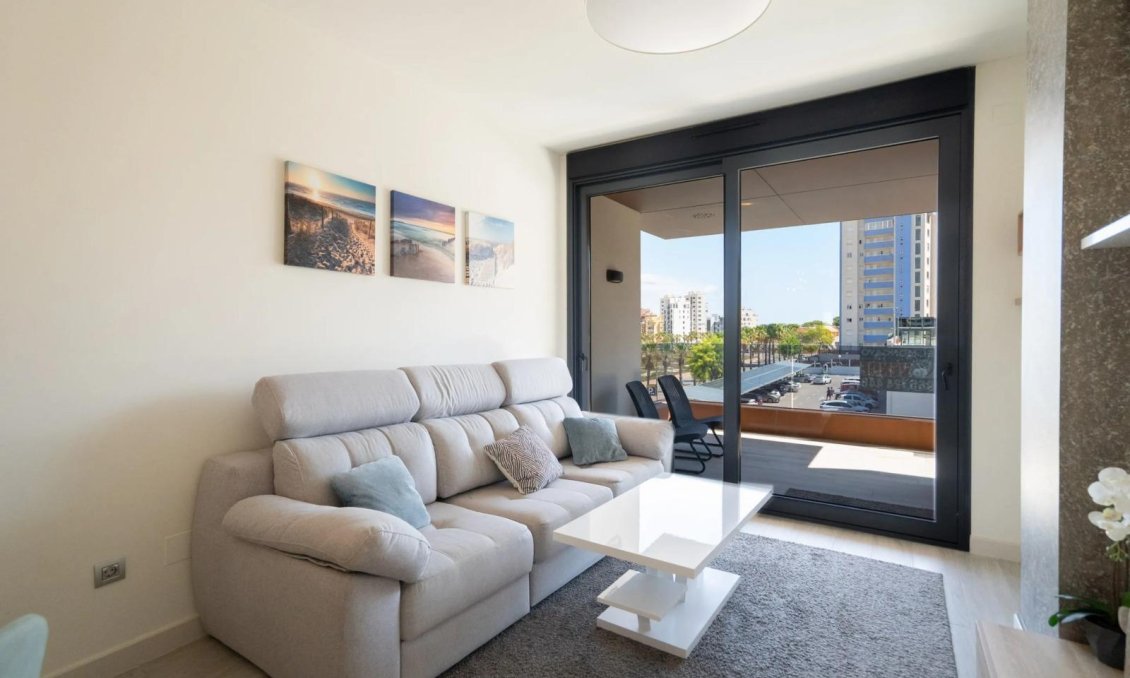 Segunda mano - Apartamento -
Guardamar del Segura - Puerto Deportivo