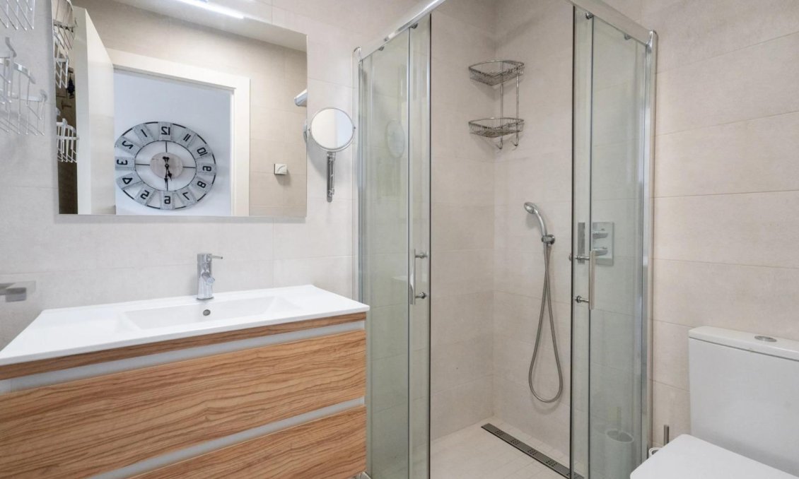 Segunda mano - Apartamento -
Guardamar del Segura - Puerto Deportivo