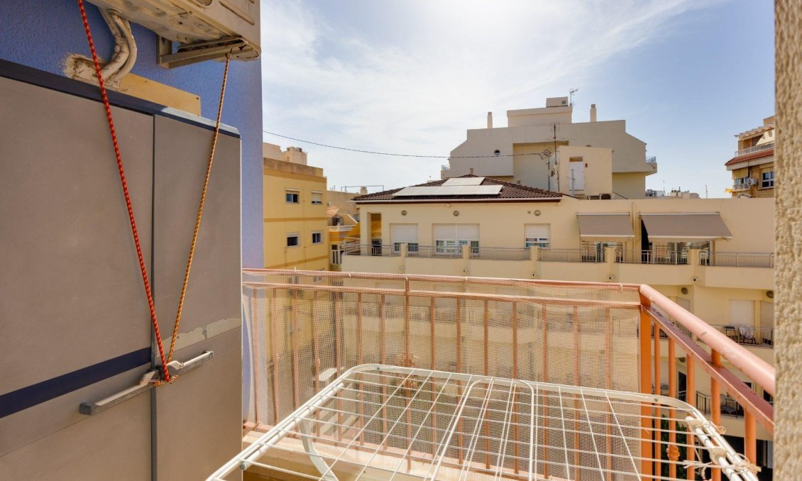 Segunda mano - Apartamento -
Torrevieja - PARQUE DE LAS NACIONES