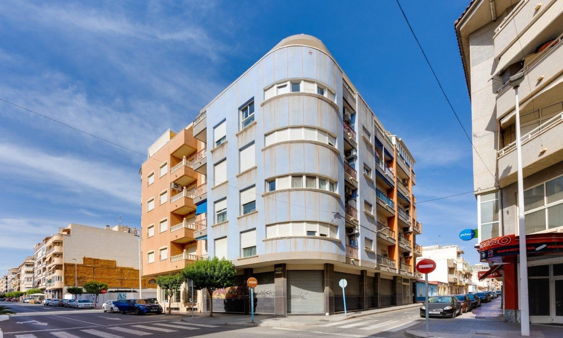 Segunda mano - Apartamento -
Torrevieja - PARQUE DE LAS NACIONES