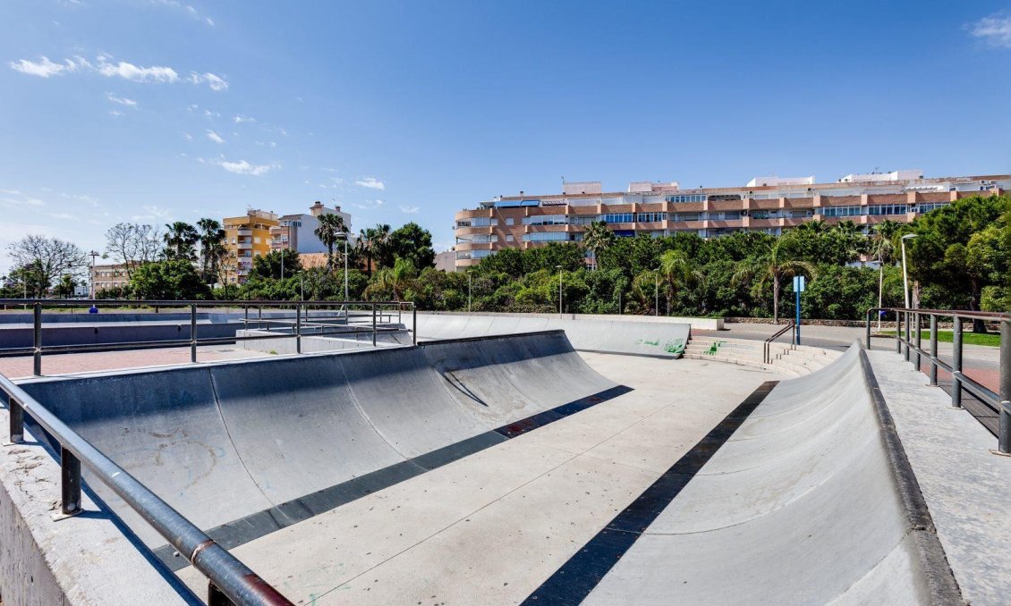 Segunda mano - Apartamento -
Torrevieja - PARQUE DE LAS NACIONES