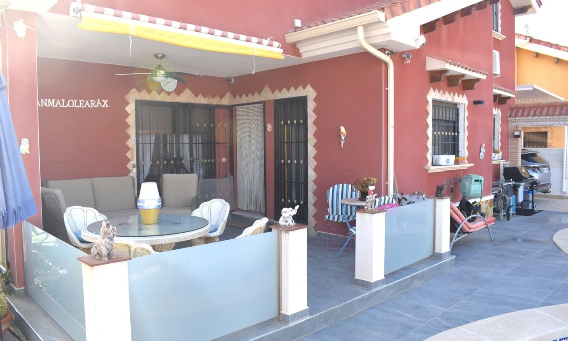 Resale - Villa -
Guardamar del Segura - Costa Blanca