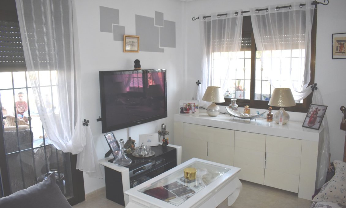 Resale - Villa -
Guardamar del Segura - Costa Blanca