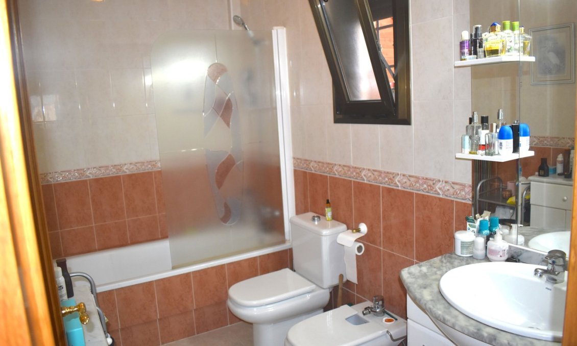 Resale - Villa -
Guardamar del Segura - Costa Blanca