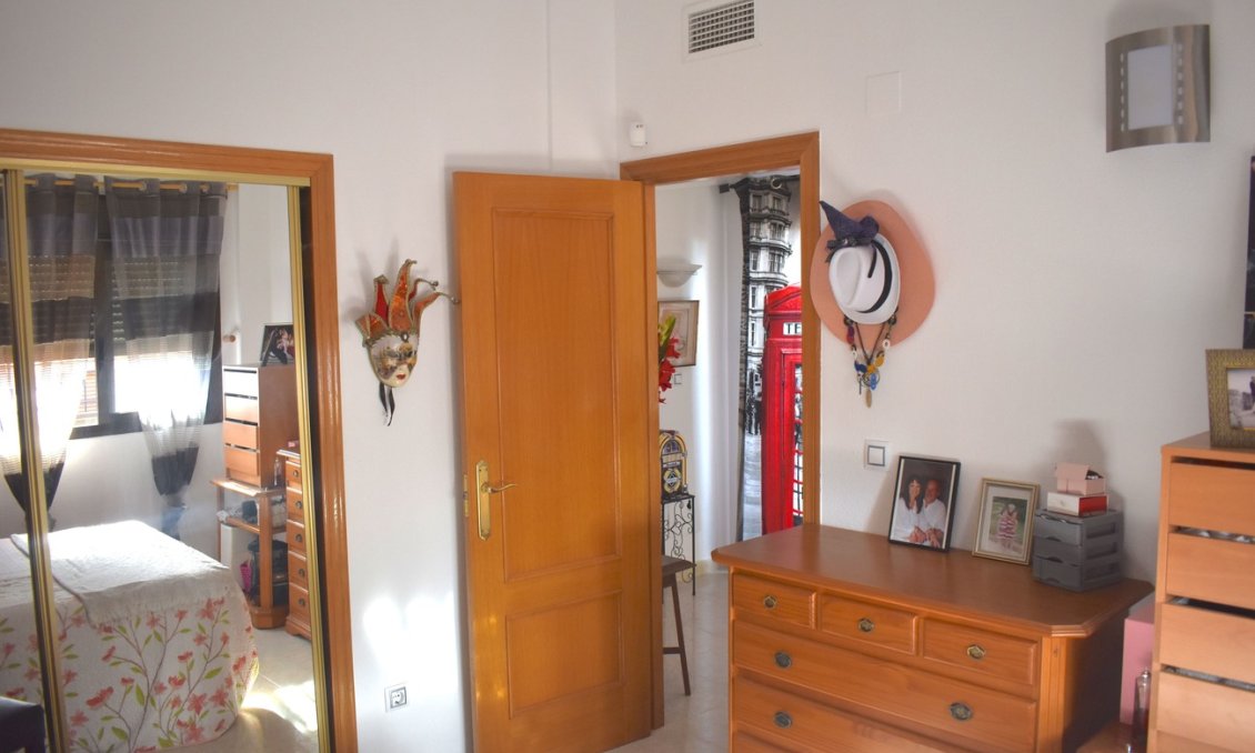 Resale - Villa -
Guardamar del Segura - Costa Blanca