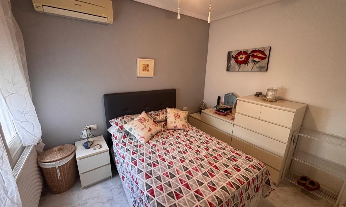 Használt Ingatlanok - Villa -
Ciudad Quesada - Costa Blanca
